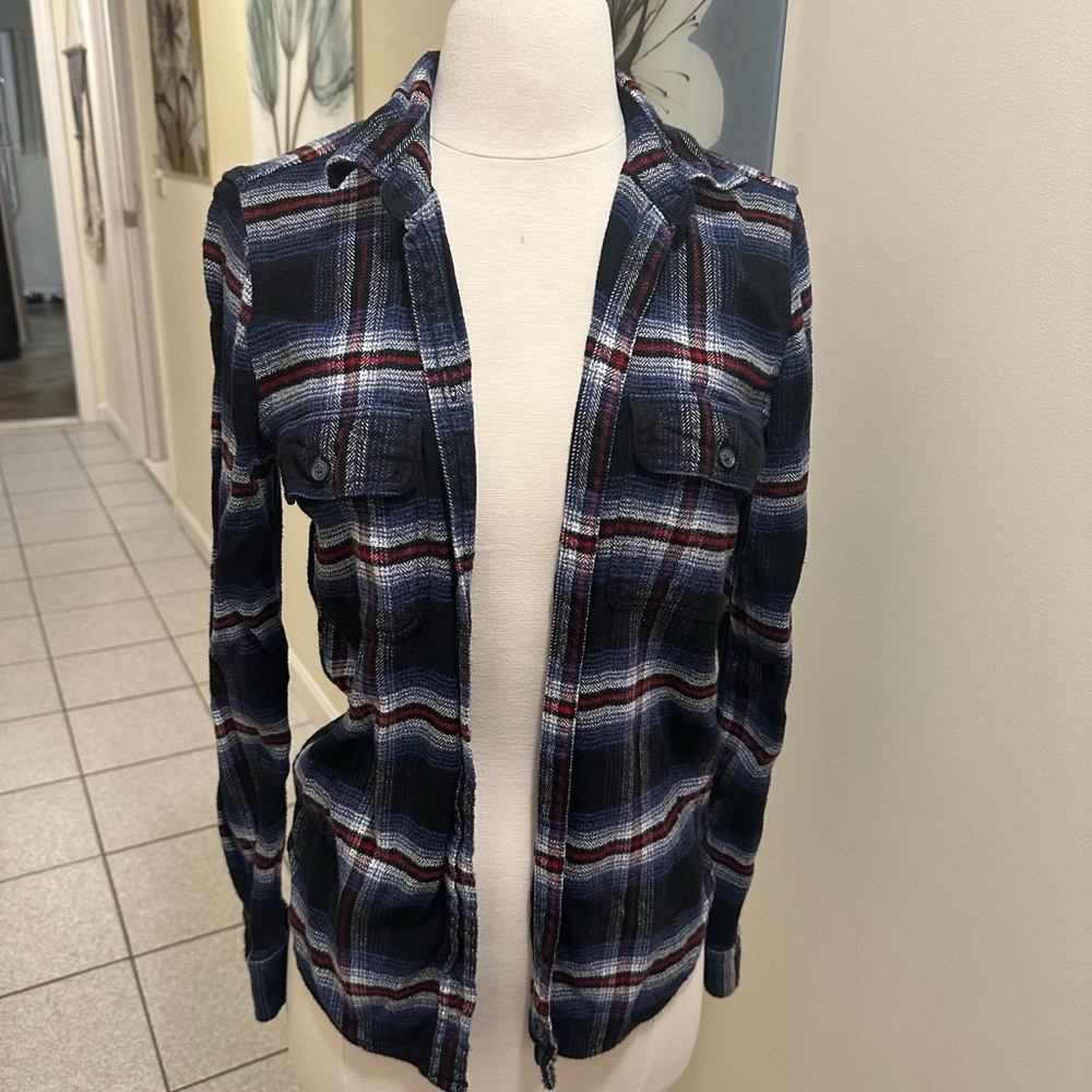 American Eagle Outfitters Classic Plaid Shirt